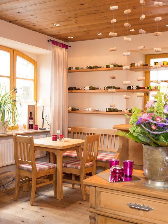 בישופסגרון Gasthof Deutscher Adler Und Hotel Puchtler מראה חיצוני תמונה
